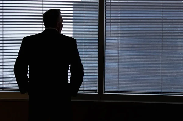 businessman-1477601_1280